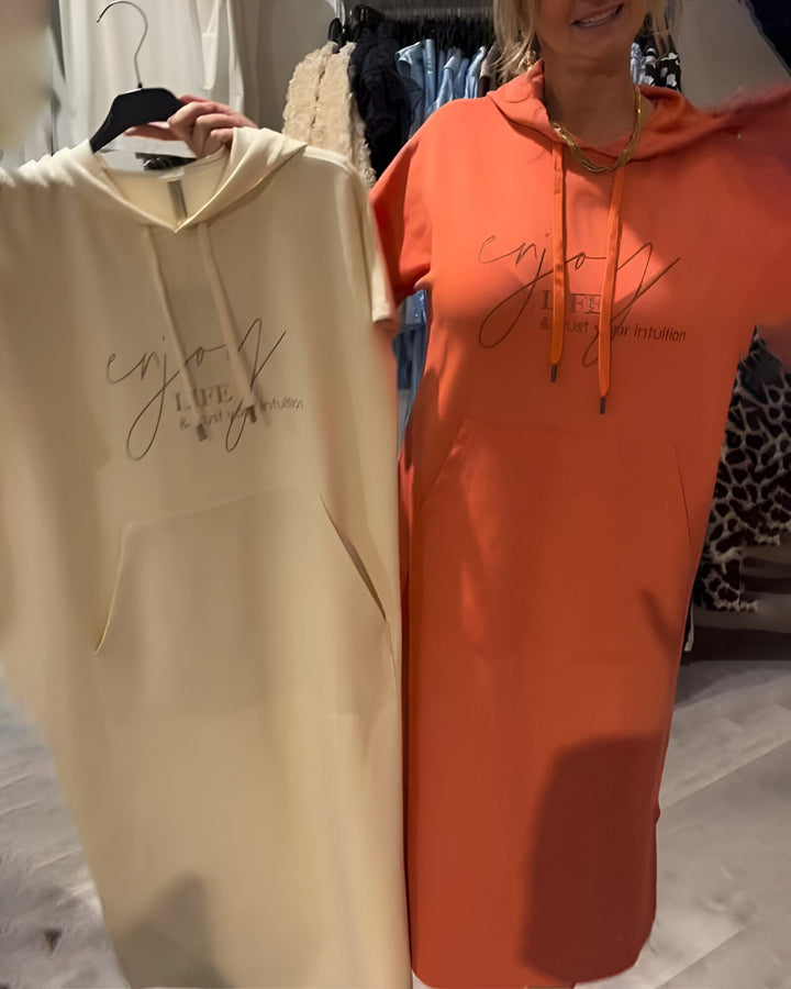 Saskia | Volné šaty s kapucí