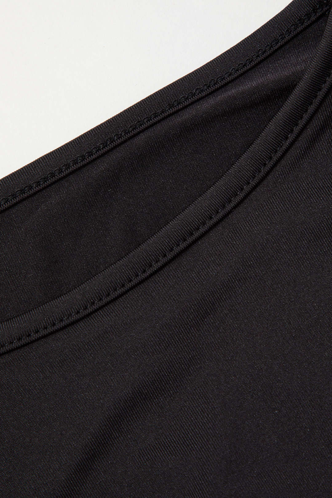 Nina Halenka s Dlouhým Rukávem