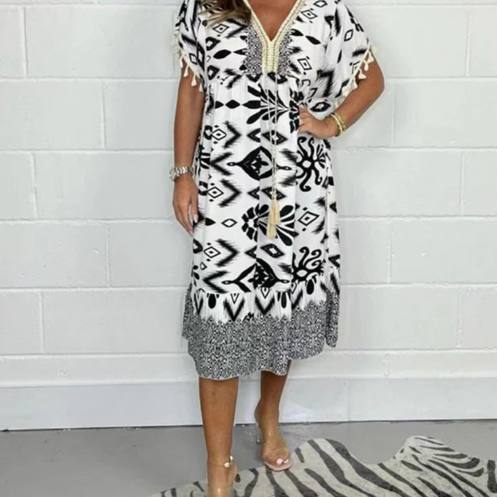 Nadia | Letní šaty s výstřihem do V a třásněmi na krátkých rukávech