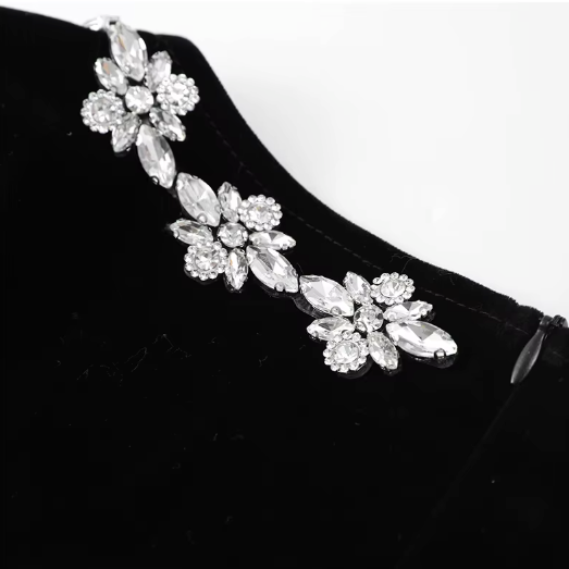 Aleksandra | Sametové mini šaty pro princeznu