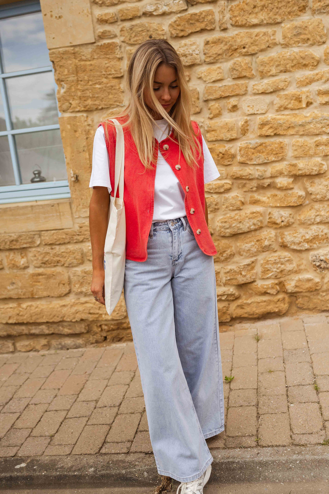 Žaneta | Volná vesta s knoflíky na každodenní nošení