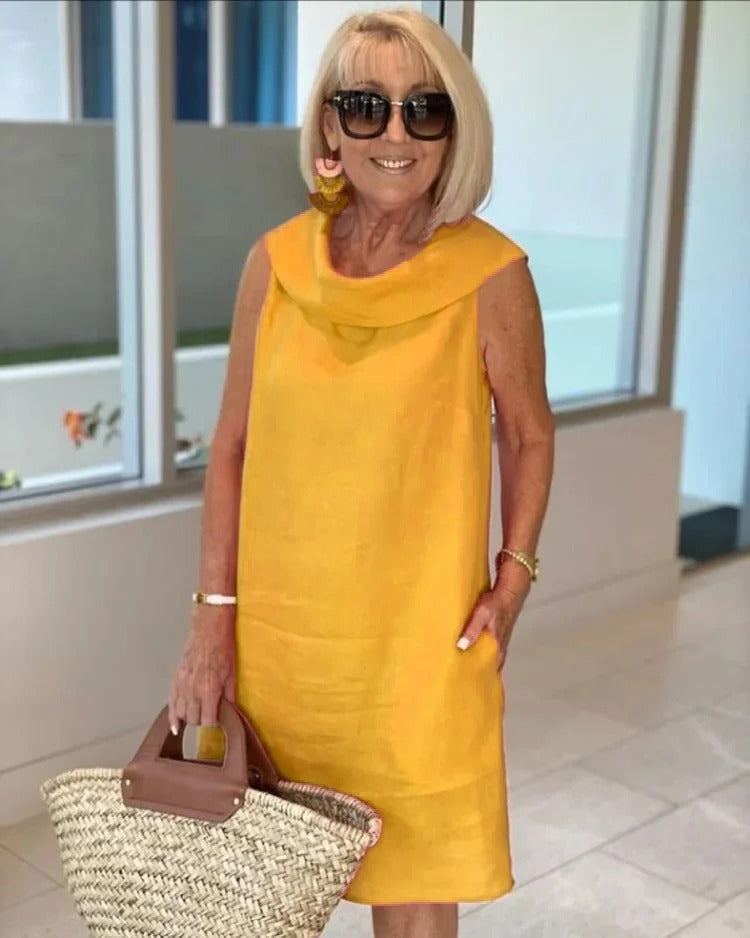 Mariella | Šaty z kvalitní mačkané látky s otevřeným límcem na zádech, společenské šaty