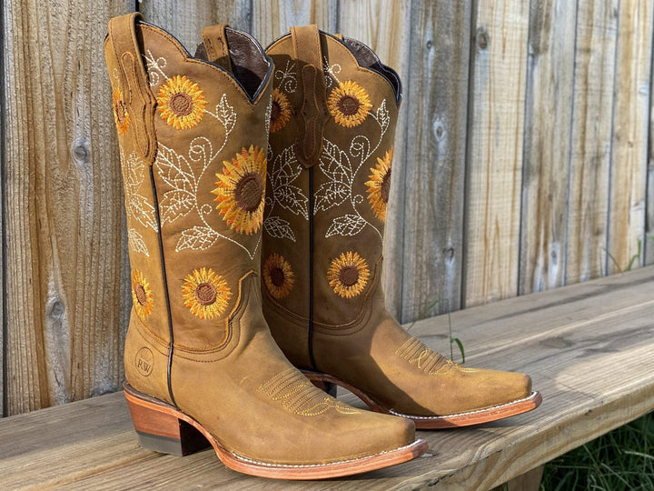 Solara – Dámské botky inspirované boho v designu slunečnice