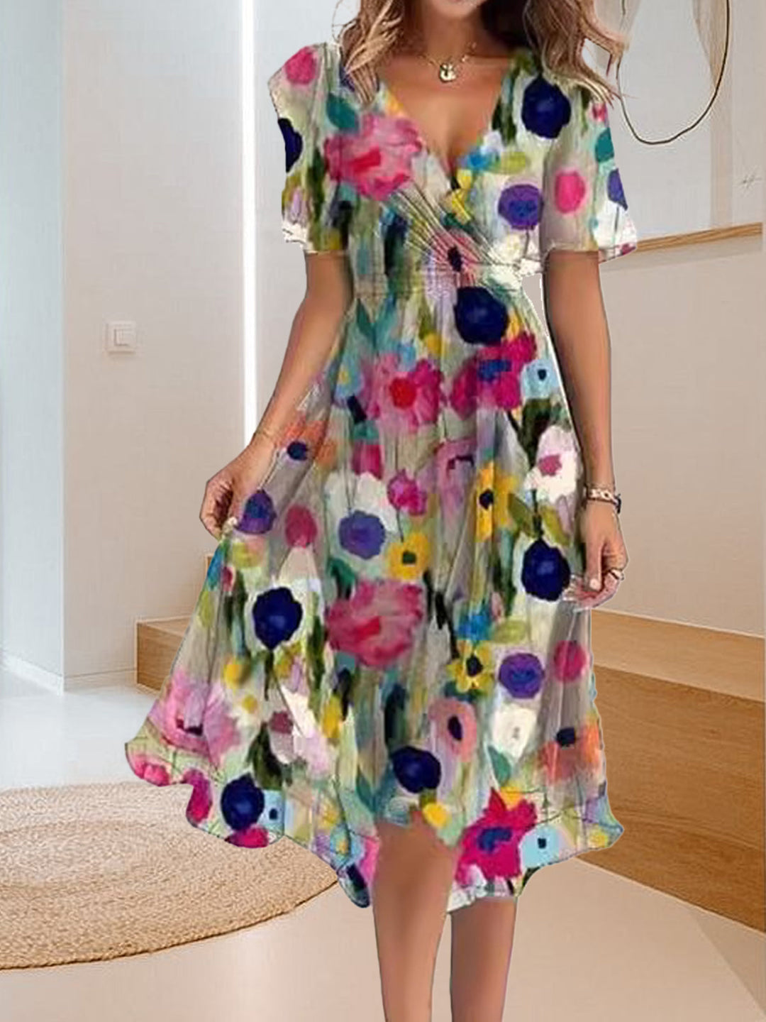 Alicja | Casual šaty s jednoduchým potiskem a výstřihem do V